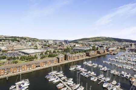 Apartamento Beach On The Doorstep Meridian Tower Marina Swansea Exterior foto